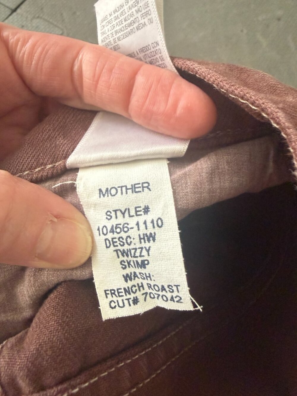 NWOT MOTHER SNACKS! Twizzy Skimp Jeans in French Roast/28- High Rise- MSRP $469 - Picture 11 of 14